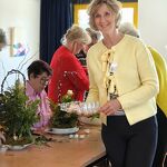 Bloemschikken voor Pasen foto Inge van Olst nr. 20250409