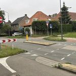 Veel borden op een klein stukje Molenhoek nr. 20240566 