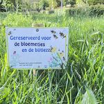 Bordje bij bloemenberm 20240474 A 