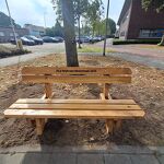 20250911 De eerste foto van het bankje gemaakt door Toos van Opstal op 10-09-2025 toen het bankje geplaatst werd