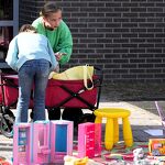 De kleedjesmarkt was favoriet bij de kinderen nr. 2041035