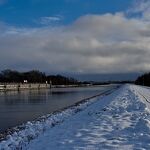 Sneeuw langs het kanaal door Hans Broeksteeg nr.2026004
